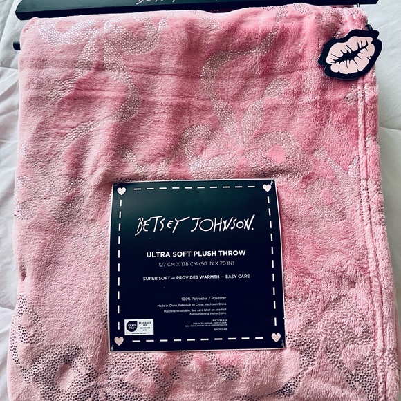 Betsey Johnson Pink Bow Plush Throw